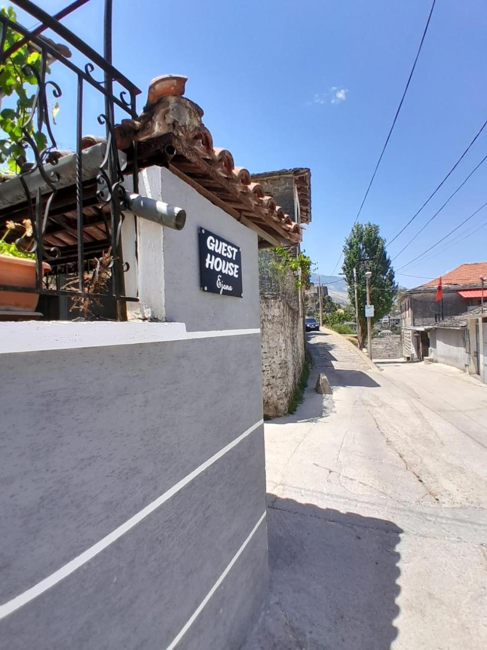 Guest House Ejona Gjirokastër Eksteriør billede